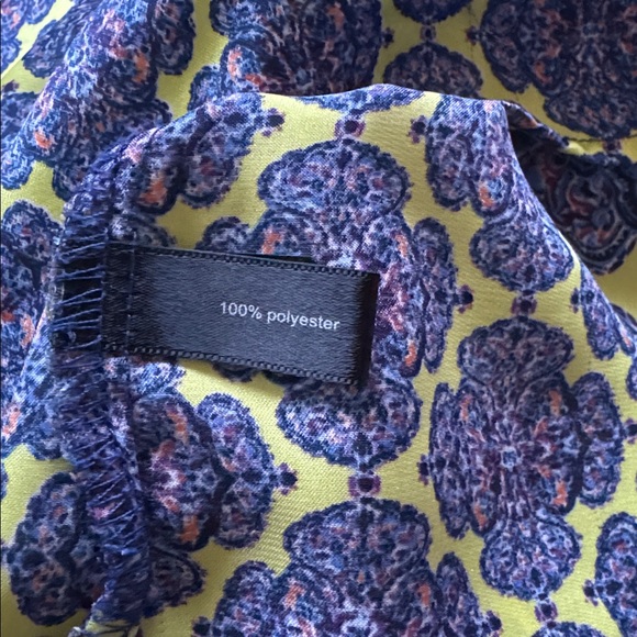 The Limited Yellow and Blue brocade Geometric print top Blouse cap sleeves Sz M - Picture 6 of 6